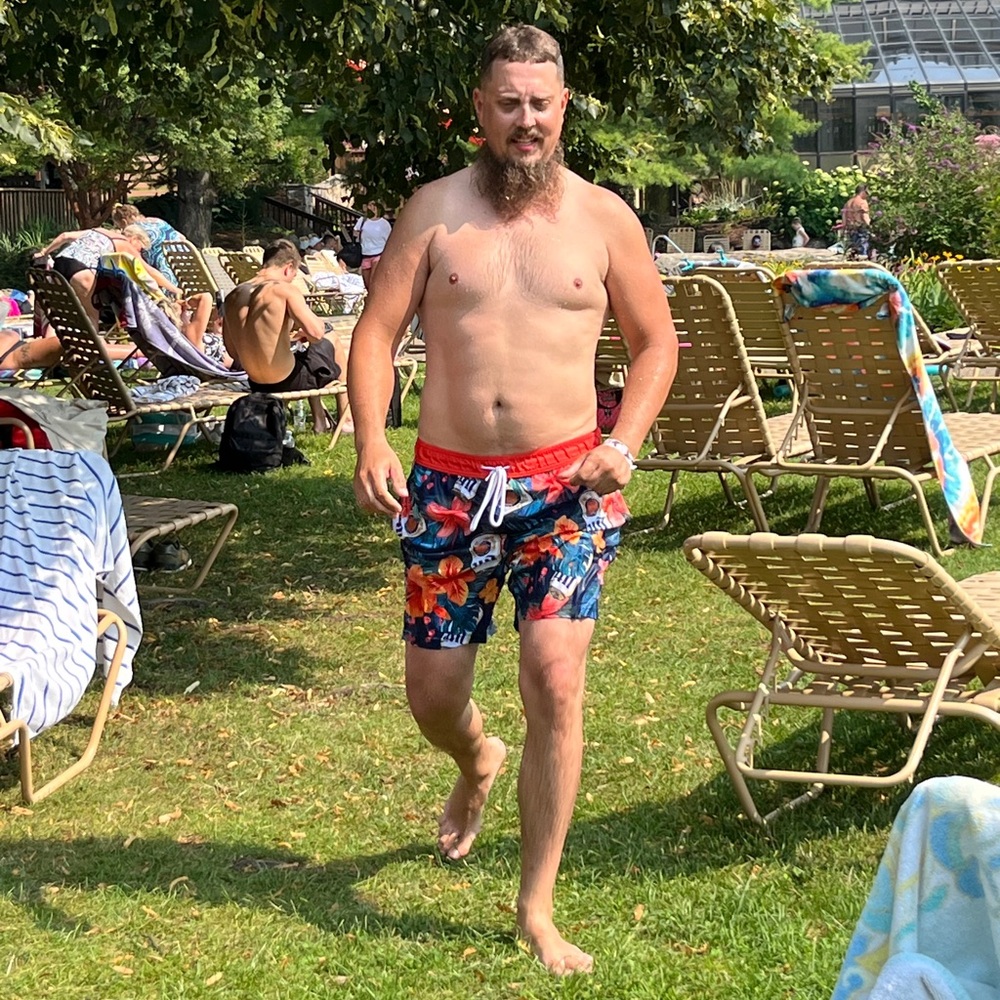 Meet your Posher, Luc